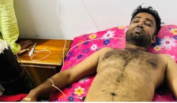বেনাপোলে সাংবাদিক রাব্বির উপর সন্ত্রাসী হামলাকারীরা প্রকাশ্যে